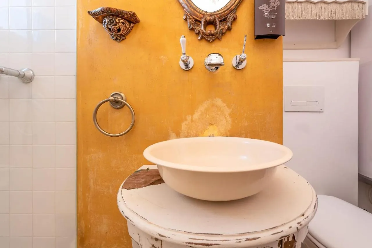 Guestready - Exquisite Bica Poetas Apartment Lisbon 0*,