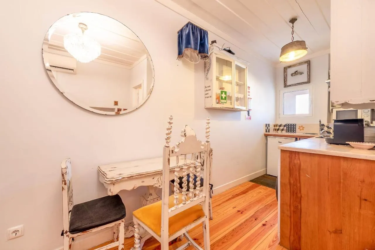 Guestready - Exquisite Bica Poetas Apartment Lisbon